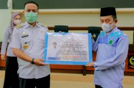 Gubernur Sulsel Beri Insentif 4.000 Guru Mengaji Rp5 Miliar
