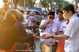 Fraksi Gerindra DPRD Makassar Berbagi Takjil Gratis