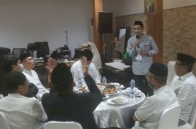 Rudianto Lallo dan Rektor UNM Buka Puasa Bersama IKA SMAN 6 Makassar