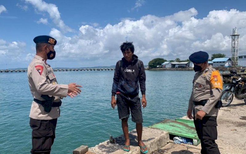 PATROLI. Personel Batalyon C Pelopor Satbrimob Polda Sulsel melakukan patroli KRYD, Minggu (22/5/2022). foto: istimewa
