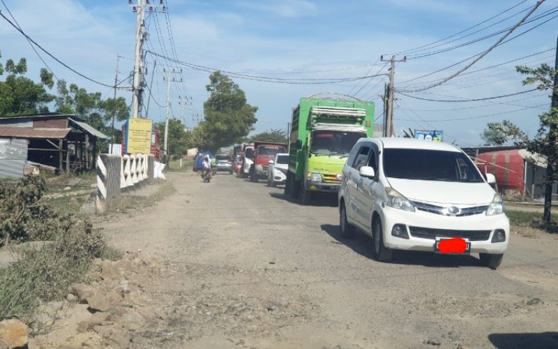 Jalan Poros Sidrap-Soppeng. foto: istimewa