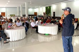 Rudianto Lallo Kukuhkan Pengurus IKA SMAN 6 Makassar Angkatan 86