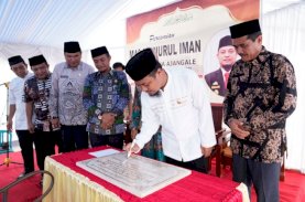 Gubernur Sulsel Resmikan Masjid Nurul Iman Bone