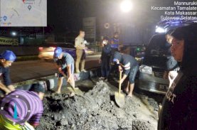 Beni Iskandar Sambangi Petugasnya di Lapangan saat Dini Hari