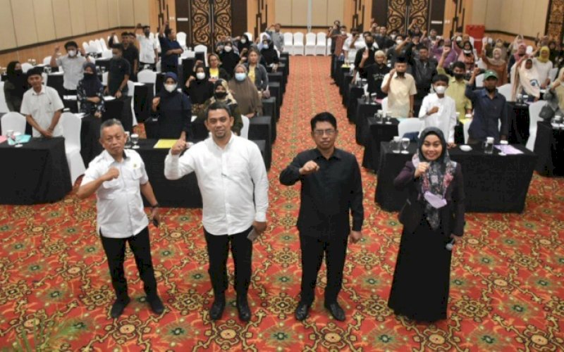 SOSIALISASI PERDA. Anggota DPRD Kota Makassar, M Yahya, menggelar Sosialisasi Perda Nomor 9 Tahun 2016 tentang Perlindungan dan Pengelolaan Lingkungan Hidup di Hotel Harper Makassar, Rabu (29/6/2022). foto: istimewa