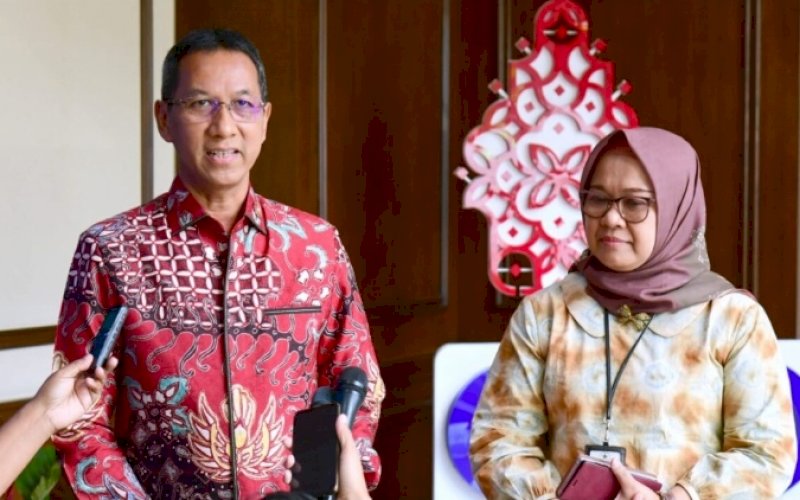 BERI KETERANGAN. Kepala Sekretariat Presiden (Kasetpres), Heru Budi Hartono, memberikan keterangan di Kantor Sekretariat Presiden, Jumat (8/7/2022).&nbsp; foto: istimewa