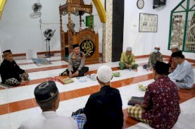 Kapolres Palopo Sampaikan Pesan Kamtibmas kepada Jemaah Salat Subuh