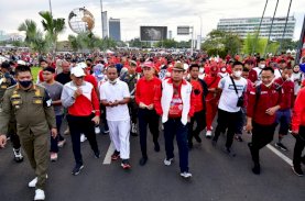 Sulsel Anti Mager, Gubernur Jalan Bersama Ribuan Pelajar dan ASN Mamminasata