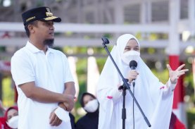 50 Tahun HKG PKK, Gubernur Sulsel Lepas Defile dan Jalan Sehat