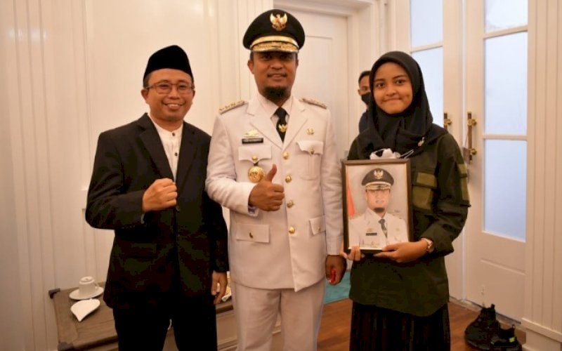 Andina Nurul Fikri Ramadani bersama Andi Sudirman Sulaiman. foto: istimewa