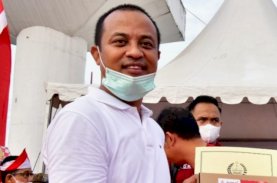 Sulsel Anti Mager, Gubernur Berikan Motor kepada Anak Yatim Piatu