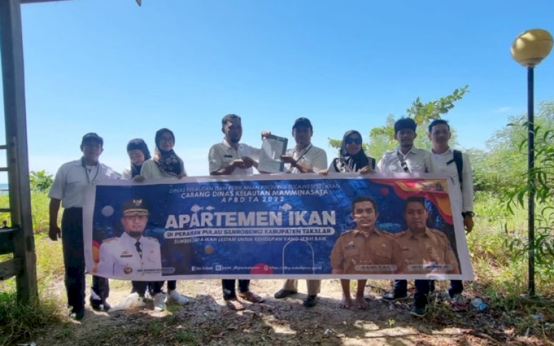 INOVASI. Dinas Kelautan dan Perikanan Sulsel melalui Cabang Dinas Kelautan Mammiansata membuat inovasi melalui apartemen atau rumah untuk ikan untuk mengembalikan keberadaan sumber daya ikan di perairan selat Makassar, yang semakin berkurang akibat rusaknya ekosistem dan terumbu karang. foto: istimewa