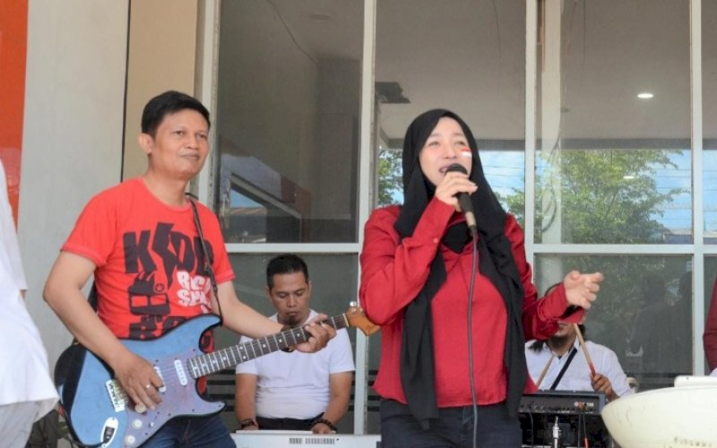 PORSENI. Bapenda Kota Makassar menggelar Pekan Olahraga dan Seni (Porseni) di lingkup pejabat dan staf di Lapangan Parkir Kantor Bapenda Kota Makassar, Jumat (19/8/2022). foto: istimewa