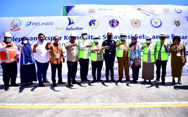 PELEPASAN. Pelepasan ekspor Komoditas Sulsel ke pasar global 'Merdeka Dagang Andalan Sulsel, Pulih Lebih Cepat, Bangkit Lebih Kuat', Senin (15/8/2022). foto: istimewa