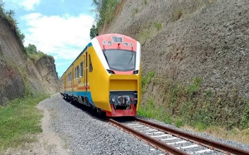 Kereta Api Makassar-Parepare. foto: istimewa