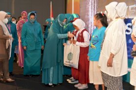 HKG PKK Sulsel Bertabur Bantuan dan Penghargaan