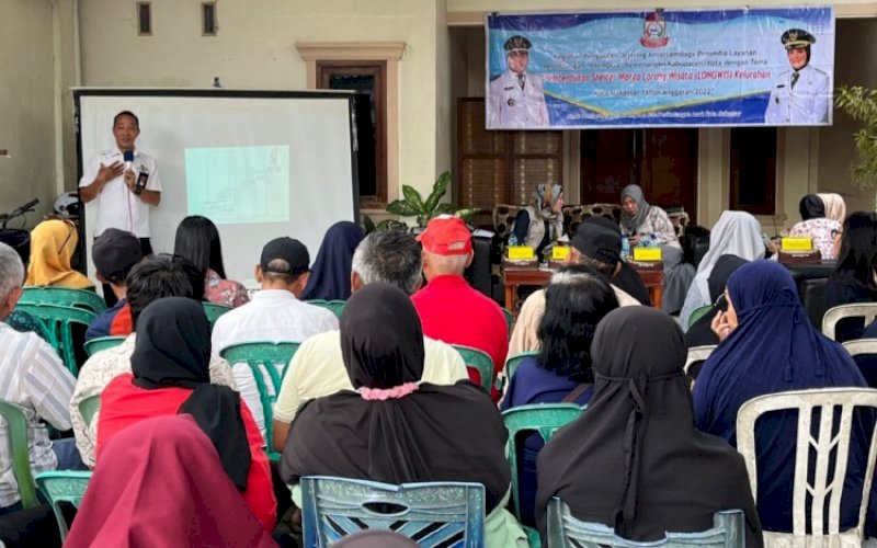 SHELTER WARGA. Dinas Pemberdayaan Perempuan dan Perlindungan Anak (DPPPA) Kota Makassar membentuk tim Shelter Warga di Lorong Baji Nyawa, Kelurahan Karanganyar, Kecamatan Mamajang, Kota Makassar, Kamis (18/8/2022). foto: istimewa
