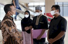 Gubernur Sulsel Sambut Hangat Keluarga Ibu Gantung Diri di Pinrang