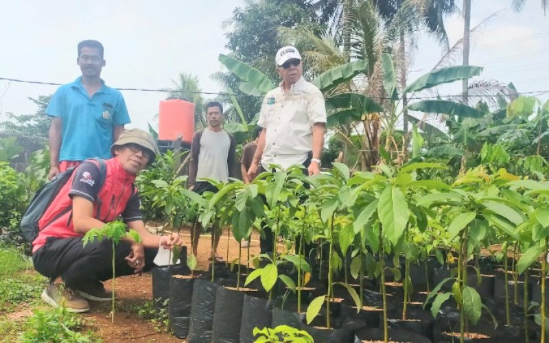 Andi Muchtar Ali Yusuf (kemeja putih). foto: istimewa