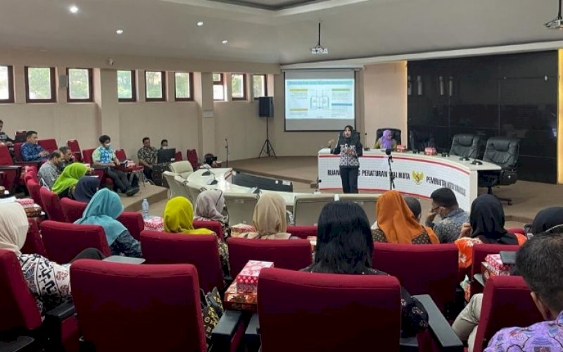 PENGUATAN FORUM. Dinas Pemberdayaan Perempuan dan Perlindungan Anak (DPPPA) Kota Makassar pada Bidang Data dan Informasi melaksanakan kegiatan Penguatan Forum Data Gender dan Anak di Ruang Sipakalebbi Balai Kota Makassar, Kamis (22/9/2022). foto: istimewa