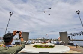 Makassar F8 Hadirkan Atraksi Sukhoi, Warga Diimbau Tak Terbangkan Drone dan Balon Udara