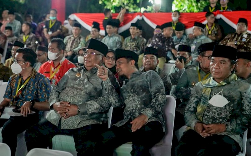 MTQ NASIONAL. Gubernur Sulsel, Andi Sudirman Sulaiman, menghadiri pembukaan MTQ Tingkat Nasional XXIX 2022 di Provinsi Kalsel, Rabu (12/10/2022) malam. foto: istimewa