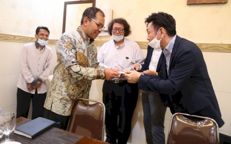 PERTEMUAN. Wali Kota Makassar, Moh Ramdhan Pomanto, bertemu Tim JICA (Japan International Cooperation Agency) Indonesia, Rabu (12/10/2022). foto: istimewa