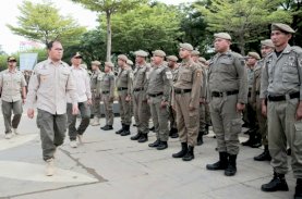 Danny Pomanto Beri Pengarahan Ratusan Personel Satpol PP Makassar