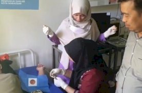 Dinas PPKB Makassar Berikan Pelayanan KB di PUlau Barang Lompo