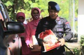 HUT Korps Brimob Polri Ke-77, Danyon C Pelopor Pimpin Penyaluran Ratusan Paket Sembako