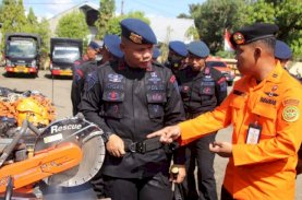 Antisipasi Bencana, Brimob Bone Apel Gelar Pasukan dan Peralatan