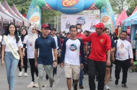 Rudianto Lallo Hadiri Jalan Santai dan Reuni Akbar SMPN 22 Makassar