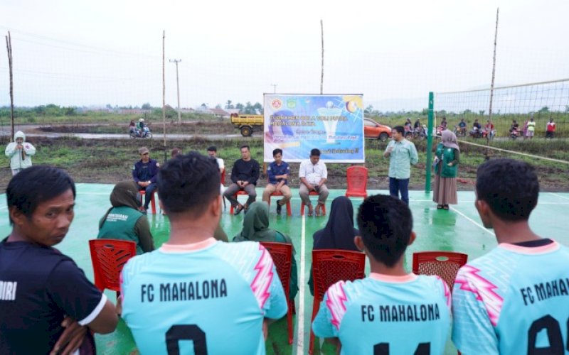 PERESMIAN. PT Vale Indonesia Tbk (PT Vale) meresmikan bantuan sarana dan prasarana lapangan voli di Desa Libukan Mandiri, Kecamatan Towuti, Luwu Timur, Minggu (16/10/2022). foto: istimewa