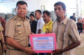Serahkan Rumpon, Andi Utta Minta Dirawat dengan Baik