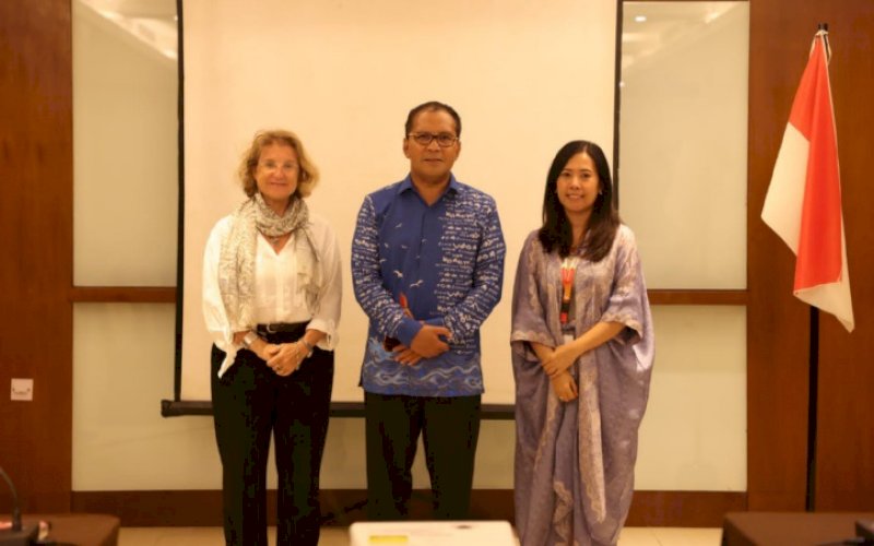MIF 2022. Wali Kota Makassar Moh Ramdhan Pomanto melakukan pertemuan one on one meeting pada Makassar Invesment Forum (MIF) 2022 dengan East Java Regional Manager Kedubes Inggris Erlin Puspitasari di Hotel Four Points by Sheraton Makassar, Selasa (8/11/2022). foto: istimewa