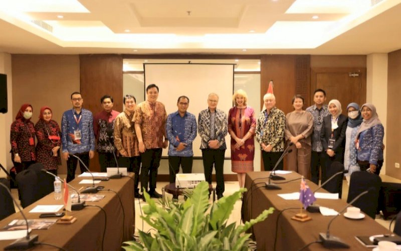 MIF 2022. Wali Kota Makassar, Moh Ramdhan Pomanto, melakukan one on one meeting dengan beberapa delegasi negara sebagai rangkaian dari Makassar Invesment Forum (MIF) 2022 di Hotel Four Points by Sheraton Makassar, Selasa (8/11/2022). foto: istimewa