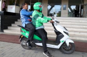 Ojol Day, Danny Pomanto Naik Ojek Online Menuju Lokasi Rakernis APEKSI