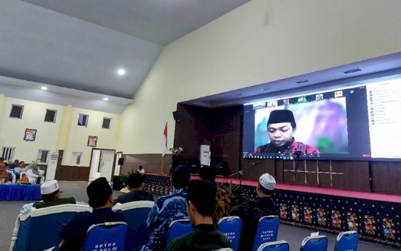 RAPAT KOORDINASI. Panitia Muktamar XV As&rsquo;adiyah menggelar rapat koordinasi dengan unsur Forkopimda serta Pengurus Pusat As&rsquo;adiyah, Senin (21/11/2022) malam. foto: istimewa