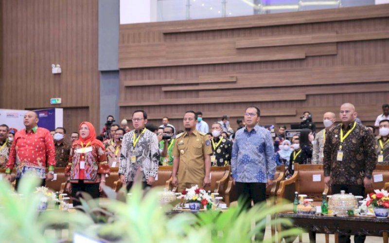 RAKERNIS APEKSI. Pembukaan Rakernis Nasional APEKSI 2022 yang digelar Pemkot Makassar di Hotel Four Points by Sheraton Makassar, Senin (7/11/2022). foto: istimewa