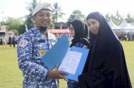 Gubernur Sulsel Serahkan SK Pengangkatan PPPK Guru Tahap II