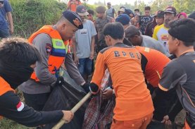 SAR Brimob Bone Ikut Pencarian, Bocah 7 Tahun Tenggelam di Sungai Ditemukan