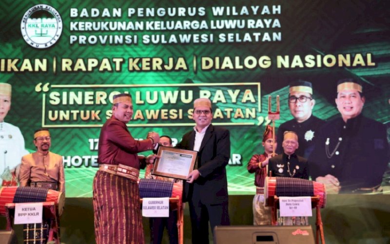 KKLR. Wali Kota Makassar, Moh Ramdhan Pomanto, menghadiri Pelantikan, Rapat Kerja, dan Dialog Nasional KKLR dengan tajuk 'Sinergi Luwu Raya untuk Sulsel' di Hotel Claro Makassar, Sabtu (17/12/2022). foto: istimewa