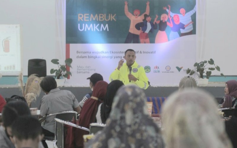 REMBUK UMKM. PT Vale Indonesia Tbk (PT Vale) bersama BUMDesma Anatowa Otolu menggelar kegiatan Rembuk UMKM bertajuk 'Bersama Wujudkan Ekosistem Kreatif dan Inovatif dalam Bingkai Sinergi Yang Efektif' di Gedung Onte Luwu, Sorowako, Luwu Timur, Rabu (21/11/2022). foto: istimewa