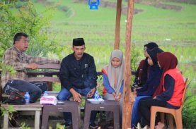 Andi Utta Kendarai Motor Keliling Kindang