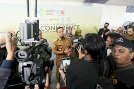 Gubernur Sulsel Sampaikan Duka dan Beri Santunan Keluarga Korban Tertabrak Kereta Api