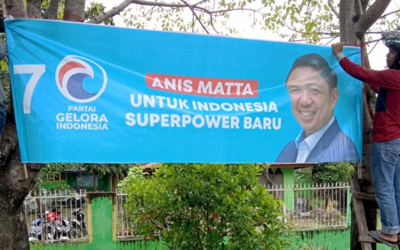 Baliho Anis Matta. foto: istimewa