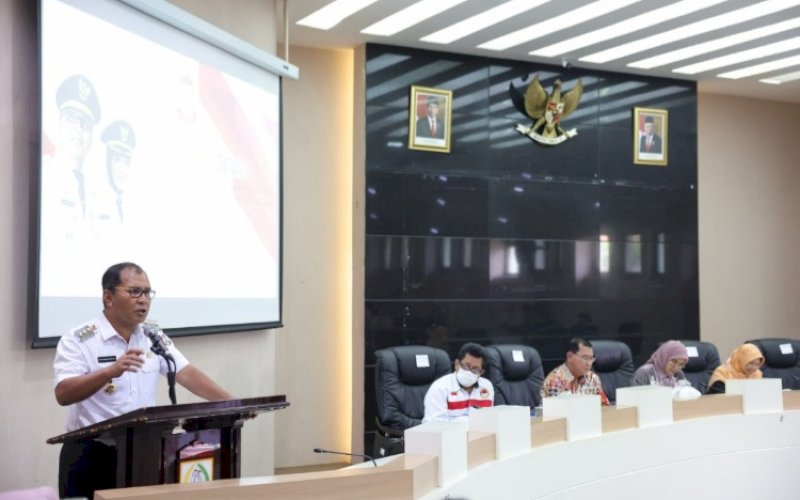 PERTEMUAN. Wali Kota Makassar, Moh Ramdhan Pomanto, menerima Kunjungan Kerja Spesifik Komisi IX DPR RI ke Sulsel terkait Peran Pemerintah dalam Perlindungan Pekerja Migran Indonesia (PMI) di Balai Kota Makassar, Rabu, (1/2/2023). foto: istimewa