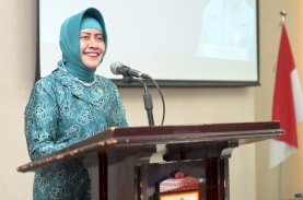 Indira Kukuhkan Pengurus Antar Waktu PKK Makassar