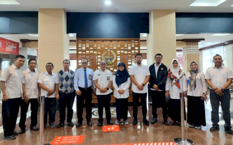 DISKUSI TERBATAS. Pemprov Sulsel bersama BPKN RI menggelar forum diskusi terbatas di Toraja Room Kantor Gubernur Sulsel, Rabu (15/2/2023). foto: istimewa