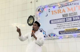 Rudianto Lallo Ajak Perkuat Silaturahmi saat Hadiri Peringatan Isra Mikraj di Buloa